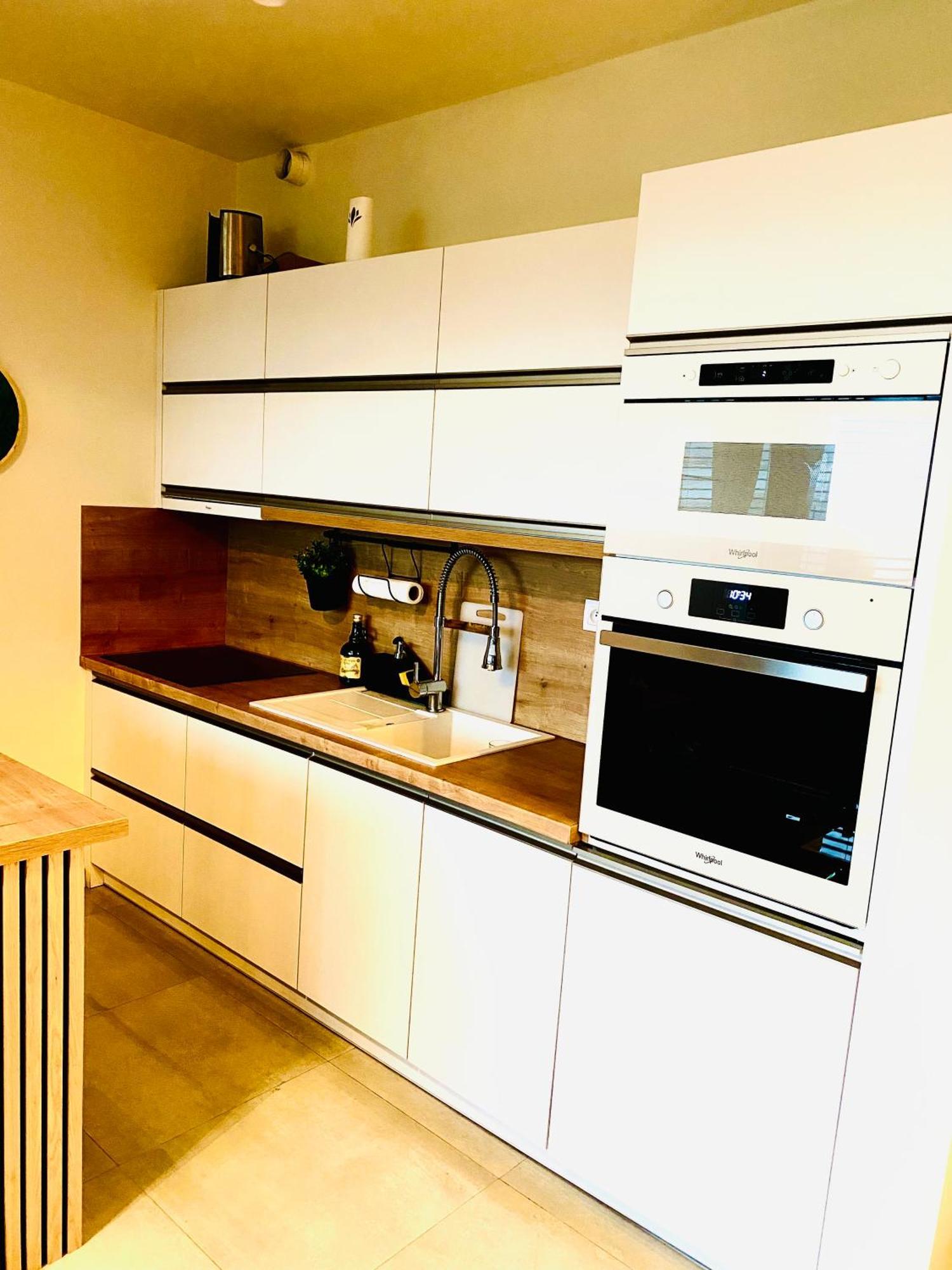 Tehelne Pole, Bajkalska 2e Apartman *